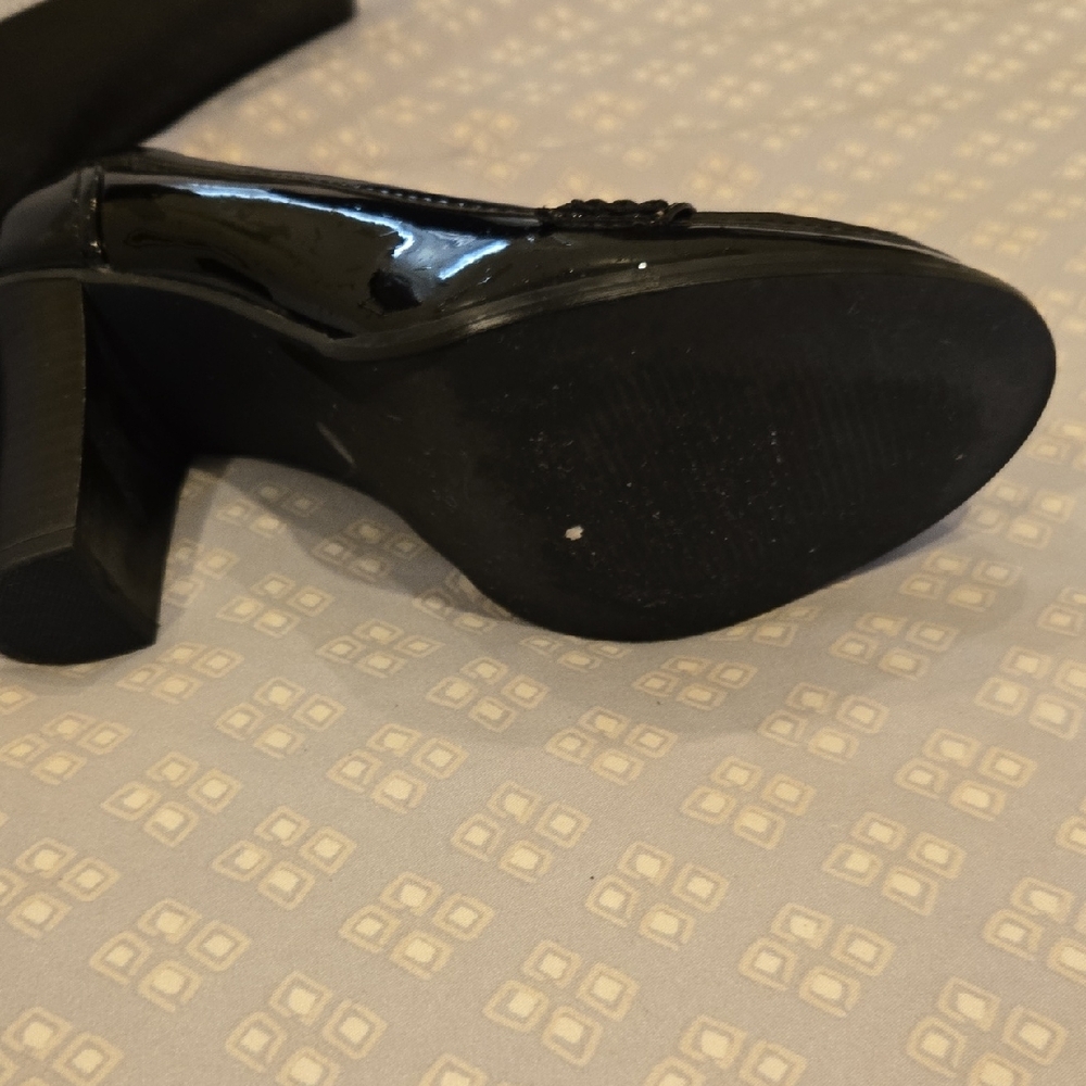 Aldo Black Patent Leather Heels with Chunky Block Heel - Picture 2 of 4
